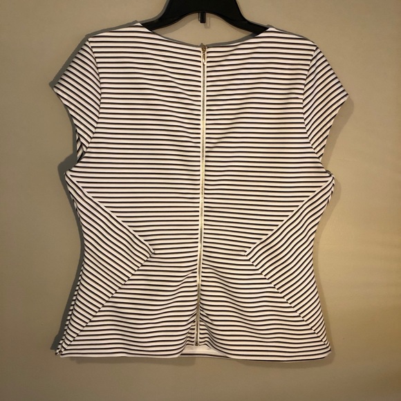 White House Black Market - Striped Top - Sz 12 - Picture 5 of 5